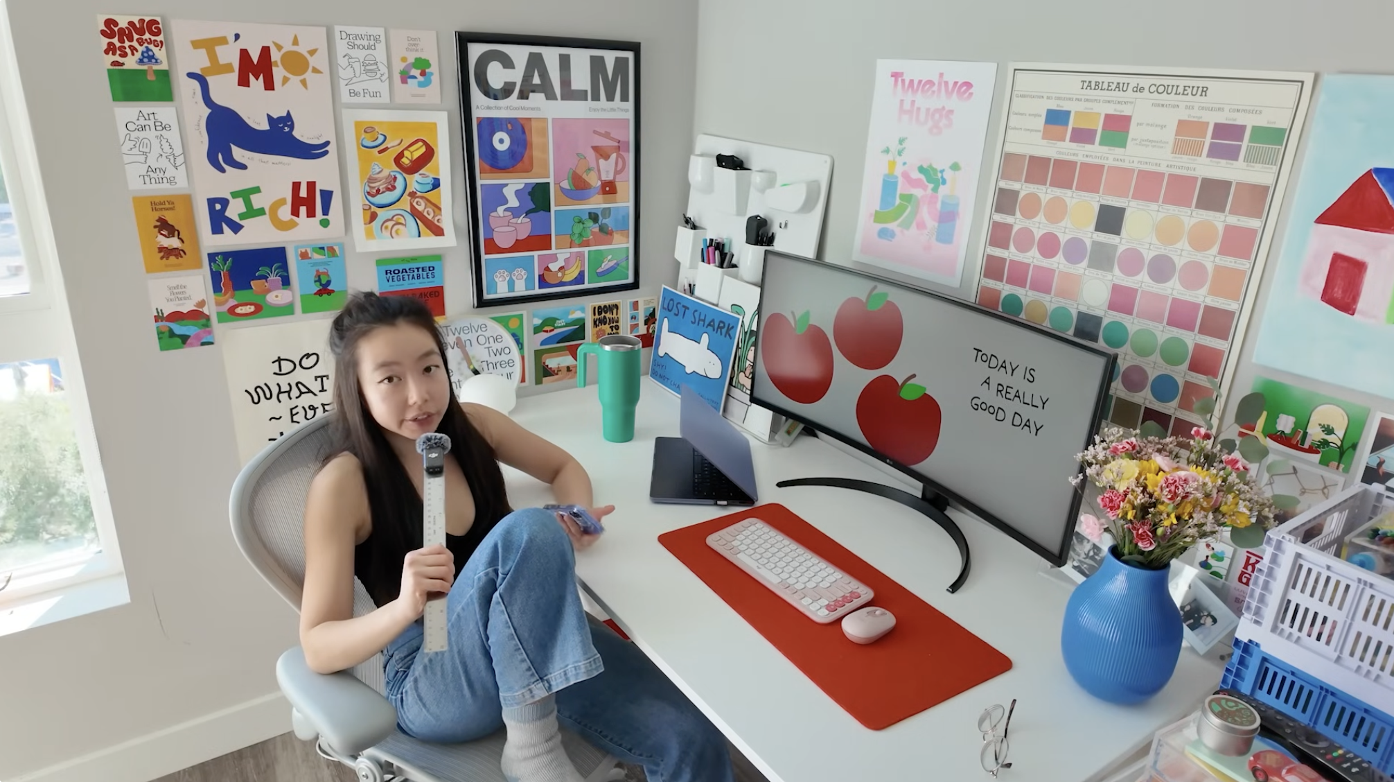 how to be a graphic designer in 2026 (free resources & my best advice)